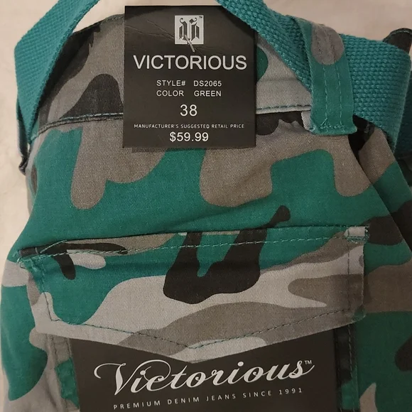 Men's Victorious Camo Belted Cargo Shorts - Picture 5 of 6
